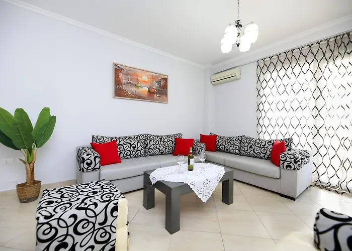 Apartment Oslo 2 With Private Parking Vlorë